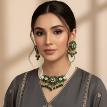 Pearl & Emerald Green Choker Set